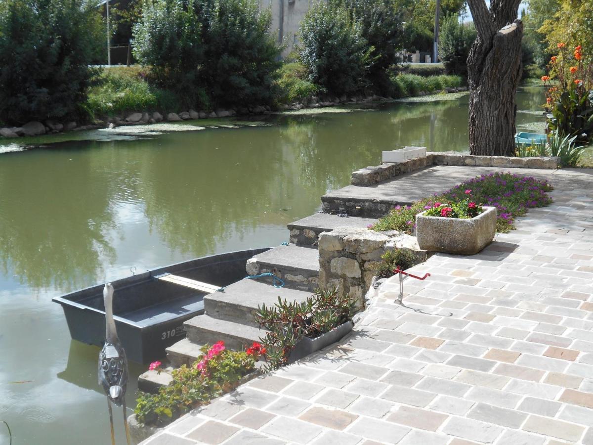 Marais Poitevin Bord Riviere Peche ,Barque, Velos, Wifi, Linge, Cheminee, Cuisine, Terrain De Boules La Taillee Exterior foto