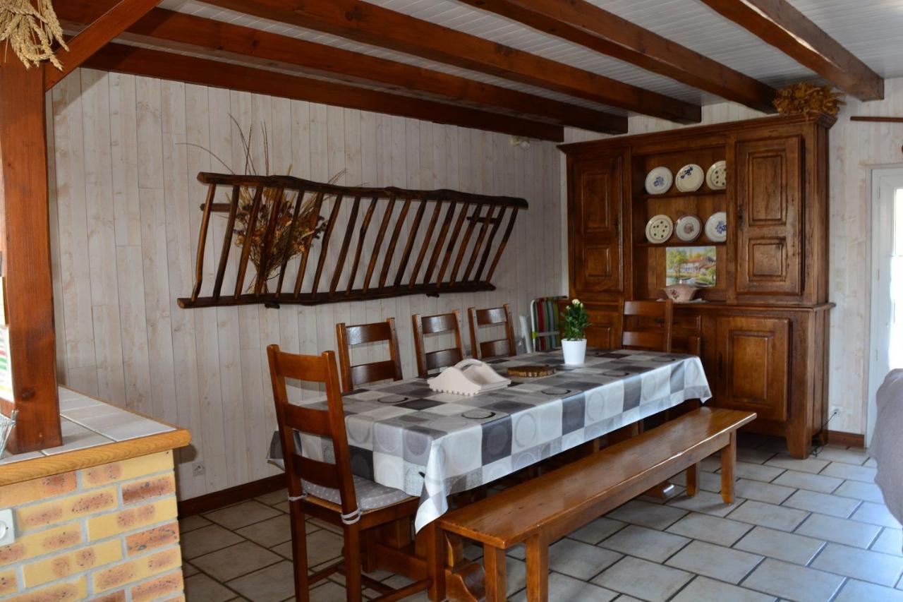Marais Poitevin Bord Riviere Peche ,Barque, Velos, Wifi, Linge, Cheminee, Cuisine, Terrain De Boules La Taillee Exterior foto